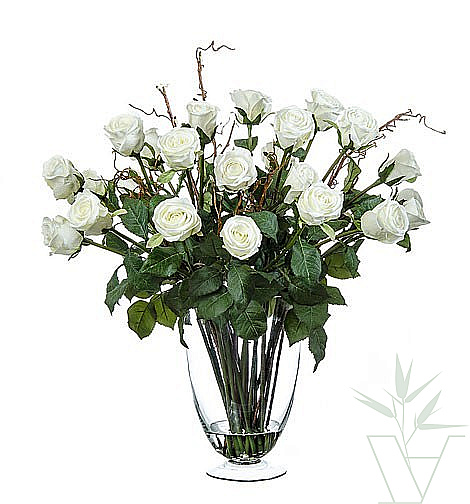 Розы из шелка в стеклянной вазе белые 56 см